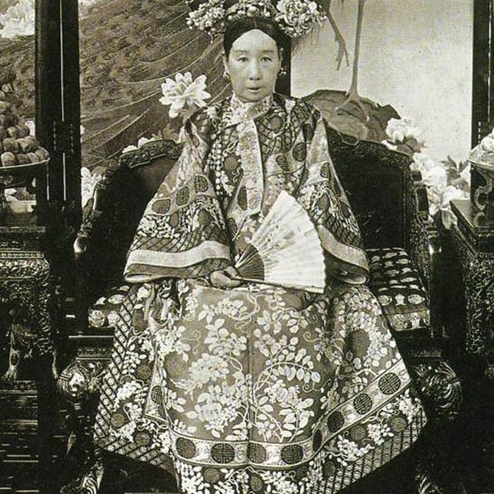 Số phận các hoàng thân quốc thích sau khi triều đại phong kiến cuối cùng của Trung Quốc sụp đổ - Ảnh 2. Số phận các hoàng thân quốc thích sau khi triều đại phong kiến cuối cùng của Trung Quốc sụp đổ - Ảnh 2.