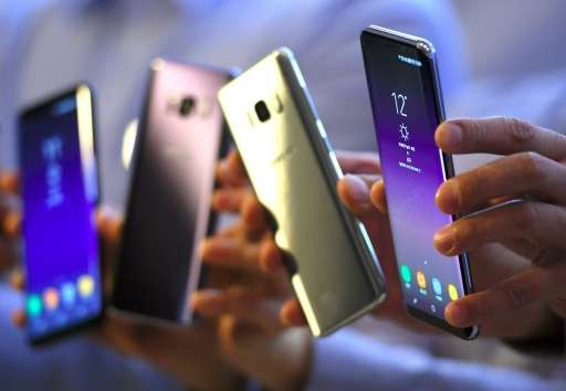 Samsung tức vì Apple đóng thuế ít, Hàn Quốc liền tăng thuế ngay với tất cả đối thủ nước ngoài - Ảnh 1.