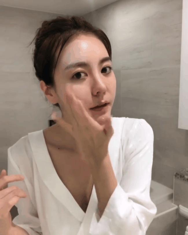 Không cần đến 10 bước, các chuyên gia khuyên bạn chỉ cần 6 bước chăm da này là đủ - Ảnh 5.