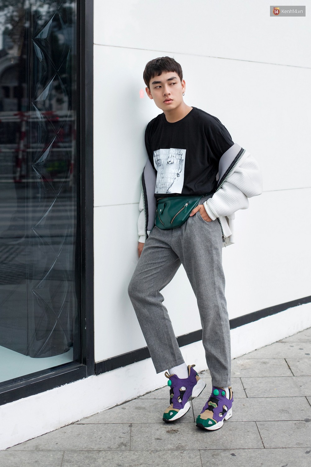 Street style 2 miền: miền Bắc xanh xanh đỏ đỏ cho em nhỏ nó mừng, miền Nam toàn gam màu trung tính - Ảnh 17. Street style 2 miền: miền Bắc xanh xanh đỏ đỏ cho em nhỏ nó mừng, miền Nam toàn gam màu trung tính - Ảnh 17.
