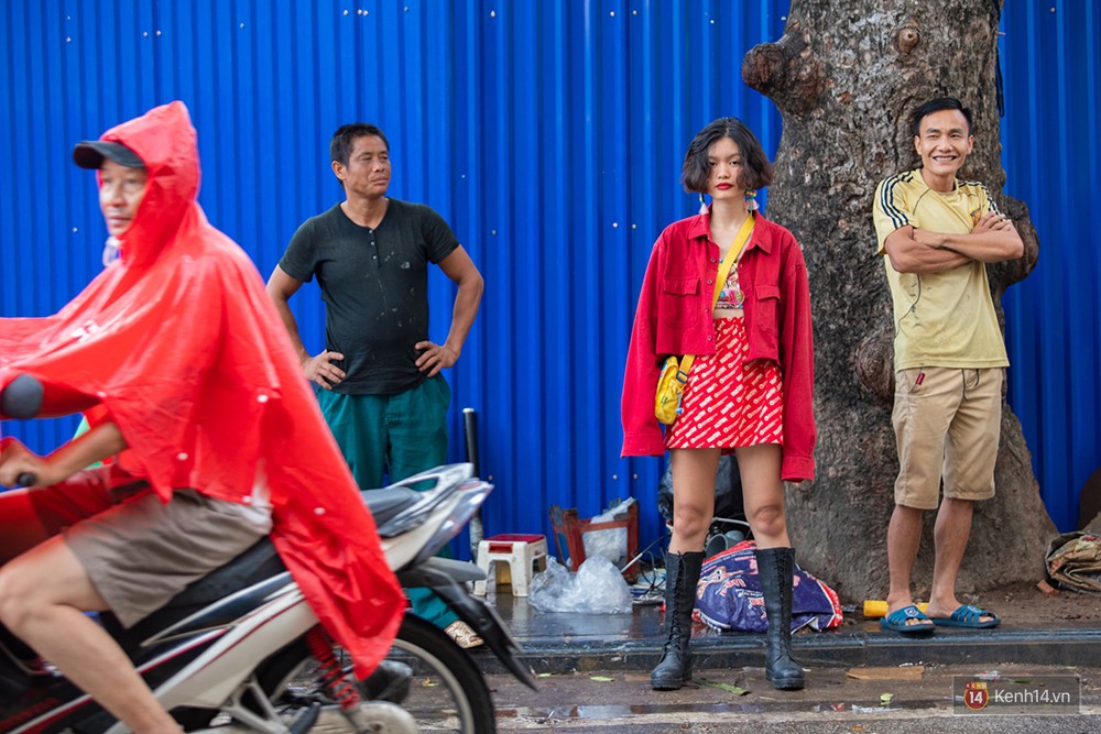 Street style 2 miền: miền Bắc xanh xanh đỏ đỏ cho em nhỏ nó mừng, miền Nam toàn gam màu trung tính - Ảnh 7. Street style 2 miền: miền Bắc xanh xanh đỏ đỏ cho em nhỏ nó mừng, miền Nam toàn gam màu trung tính - Ảnh 7.