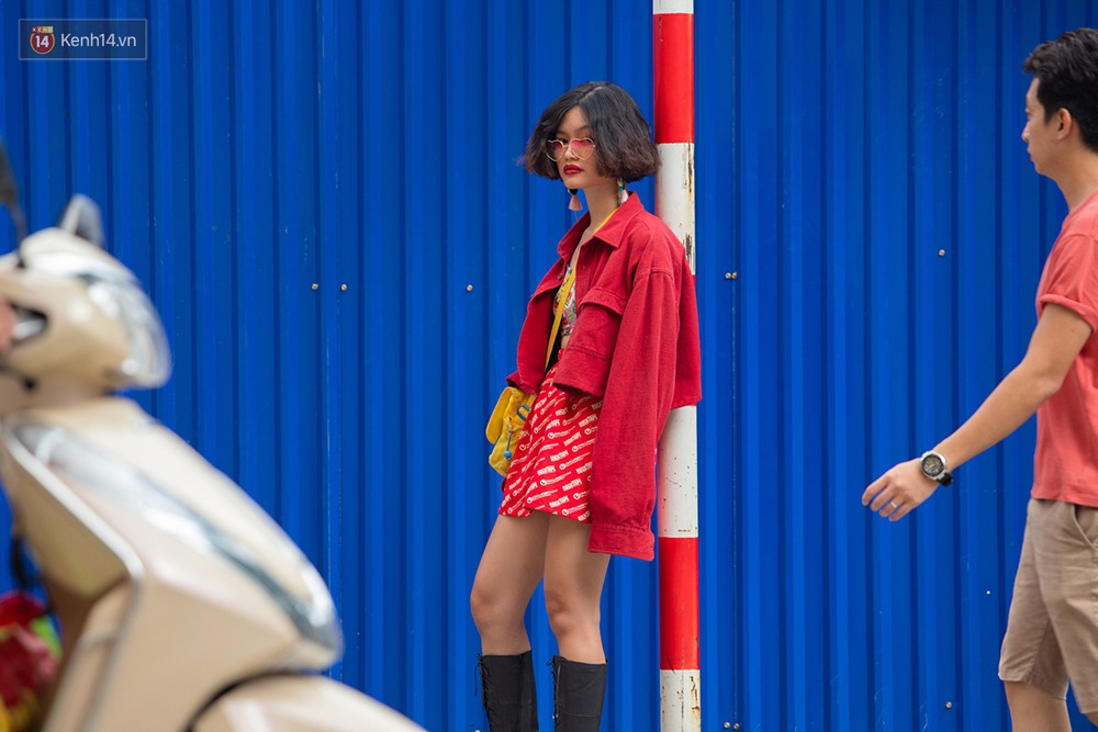 Street style 2 miền: miền Bắc xanh xanh đỏ đỏ cho em nhỏ nó mừng, miền Nam toàn gam màu trung tính - Ảnh 8. Street style 2 miền: miền Bắc xanh xanh đỏ đỏ cho em nhỏ nó mừng, miền Nam toàn gam màu trung tính - Ảnh 8.