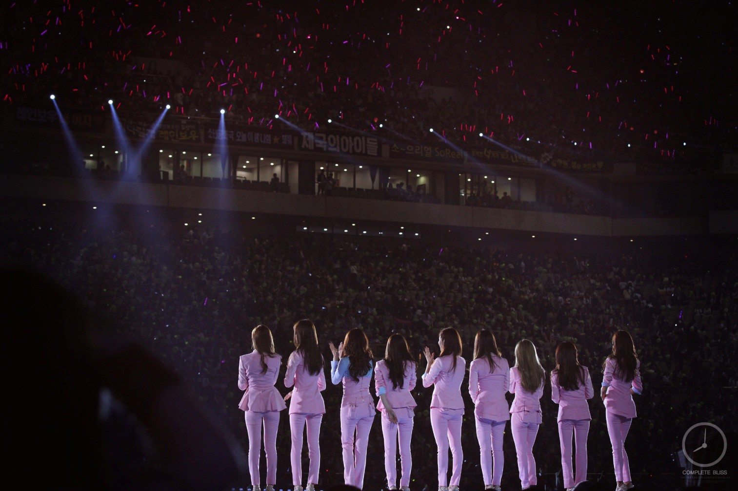 Đỉnh cao đã qua đi, vì sao SNSD vẫn mãi là tường thành không thay thế được của Kpop? - Ảnh 1. Đỉnh cao đã qua đi, vì sao SNSD vẫn mãi là tường thành không thay thế được của Kpop? - Ảnh 1.