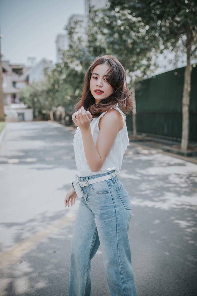 19 chiêu mix&match chất lừ với quần jeans ống rộng, cứ mặc lên là cao thêm cả chục phân chứ chẳng ít - Ảnh 1.