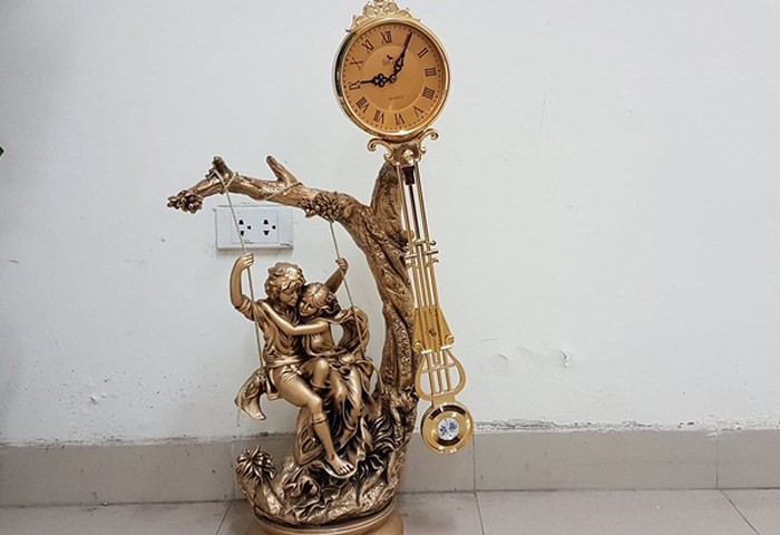 Người vay không trả tiền, nhóm đòi nợ khuân hết đồ đạc về nhà - Ảnh 4. Người vay không trả tiền, nhóm đòi nợ khuân hết đồ đạc về nhà - Ảnh 4.
