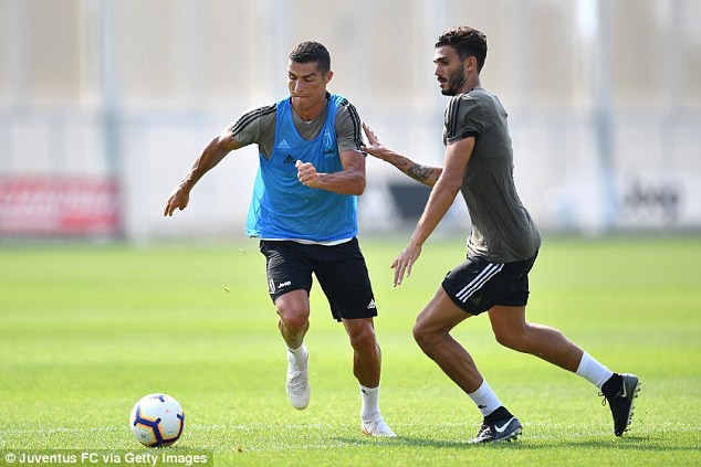 Trận ra mắt của Ronaldo ở Juventus được ph&aacute;t miễn ph&iacute; tr&ecirc;n Facebook - Ảnh 2.