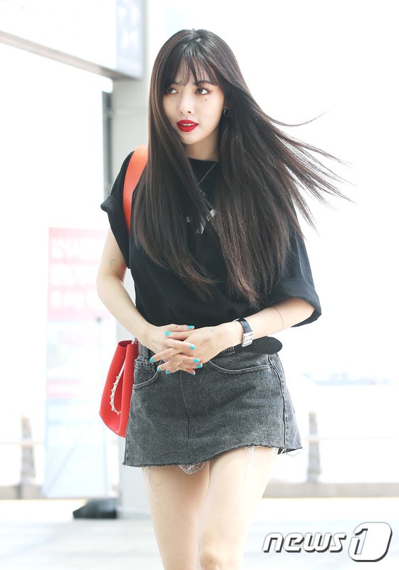Cần g&igrave; hở bạo hay l&ograve;e loẹt, nữ ho&agrave;ng gợi cảm Hyuna xinh bất ngờ v&igrave; lột x&aacute;c giản dị sau tin hẹn h&ograve; - Ảnh 6.