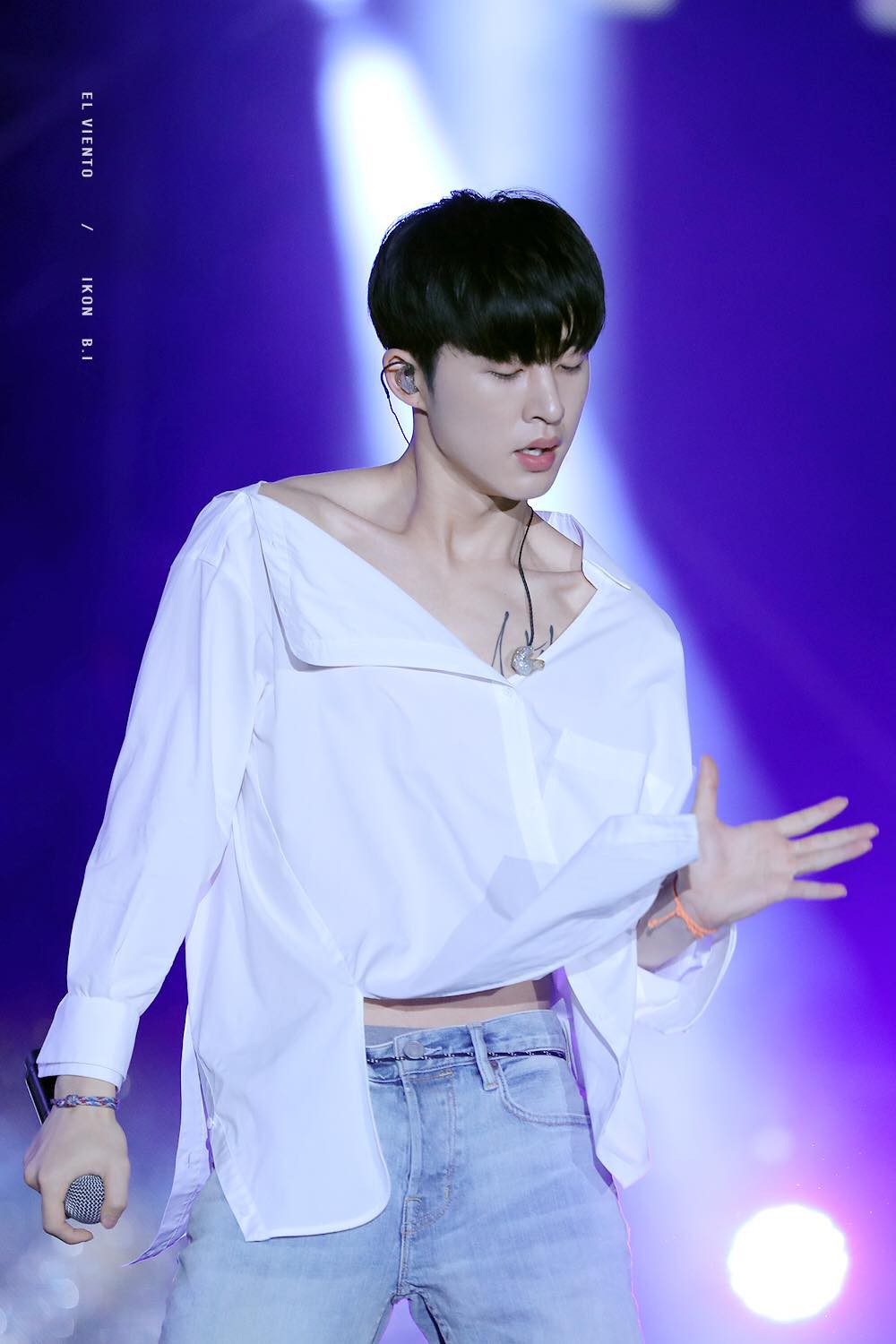 Không phải các mỹ nhân Kpop, đây là loạt idol nam gây sốt vì thừa sức đi theo trào lưu thả cá vào xương quai xanh - Ảnh 7. Không phải các mỹ nhân Kpop, đây là loạt idol nam gây sốt vì thừa sức đi theo trào lưu thả cá vào xương quai xanh - Ảnh 7.