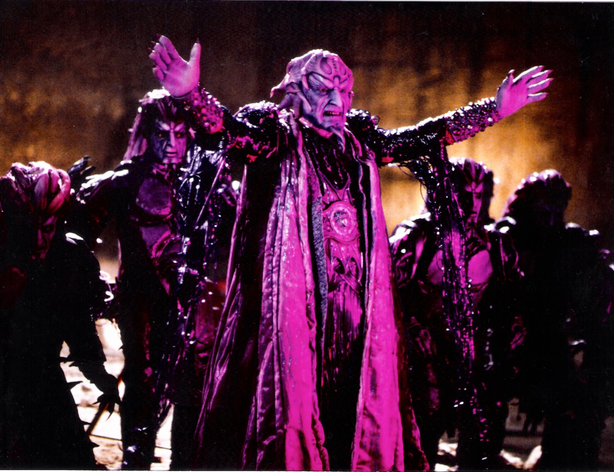 Ai bảo &ldquo;5 anh em si&ecirc;u nh&acirc;n&rdquo; l&agrave; phim trẻ con, 7 &acirc;m mưu kinh khủng của bọn phản diện sẽ khiến bạn phải nghĩ lại đấy! - Ảnh 15.