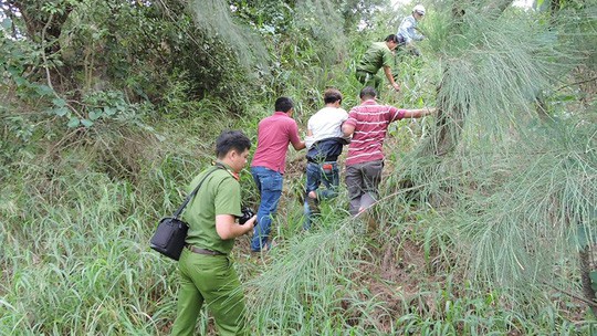 Thiếu niên 15 tuổi dùng súng nhựa cướp ngân hàng - Ảnh 4.