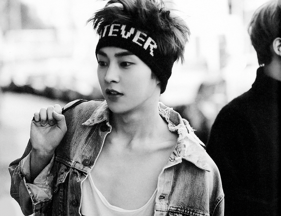 Không phải các mỹ nhân Kpop, đây là loạt idol nam gây sốt vì thừa sức đi theo trào lưu thả cá vào xương quai xanh - Ảnh 17. Không phải các mỹ nhân Kpop, đây là loạt idol nam gây sốt vì thừa sức đi theo trào lưu thả cá vào xương quai xanh - Ảnh 17.
