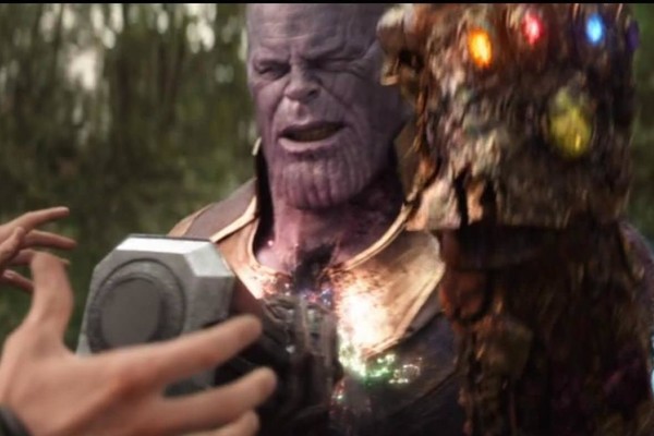 Đạo diễn Infinity War úp mở về khả năng cánh tay Thanos phế toàn tập sau cái búng hủy diệt - Ảnh 1.