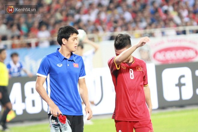 Quang Hải dính chấn thương trước thềm ASIAD 2018, người hâm mộ Việt Nam thót tim - Ảnh 6.