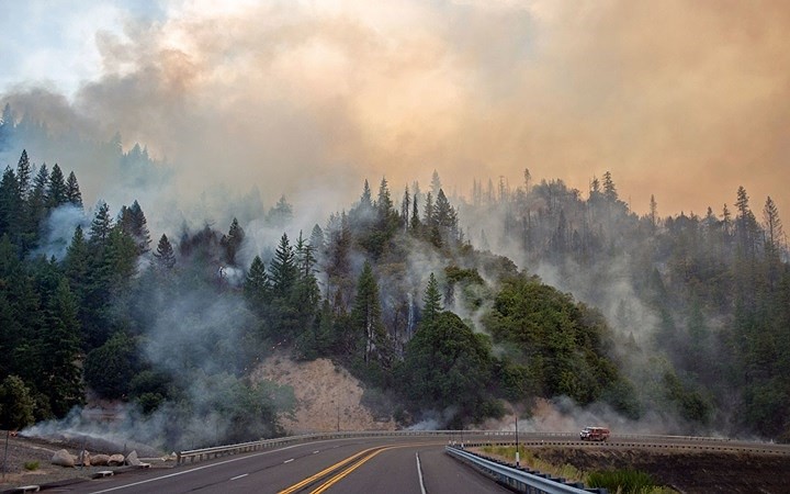 Cháy rừng nhấn chìm nhiều khu vực ở California (Mỹ) trong biển lửa - Ảnh 20. Cháy rừng nhấn chìm nhiều khu vực ở California (Mỹ) trong biển lửa - Ảnh 20.