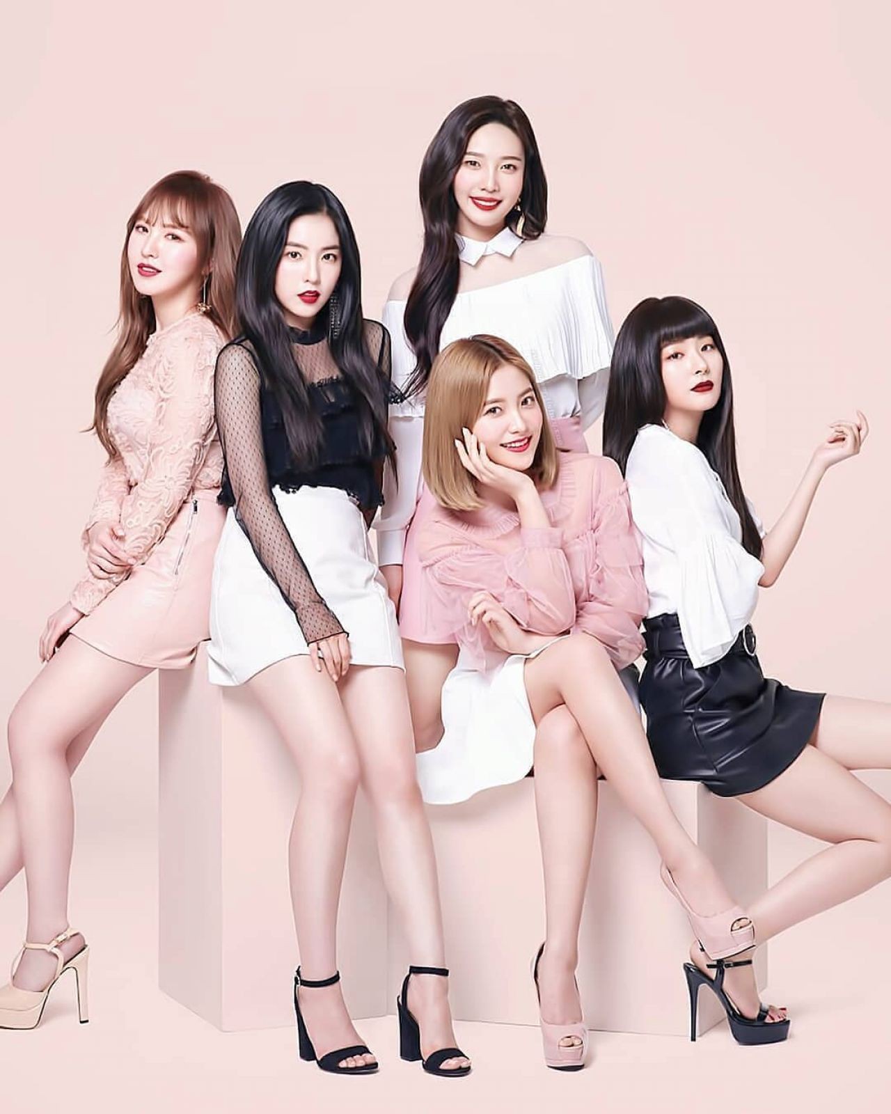 f(x) không thể comeback là vì Red Velvet? - Ảnh 5. f(x) không thể comeback là vì Red Velvet? - Ảnh 5.
