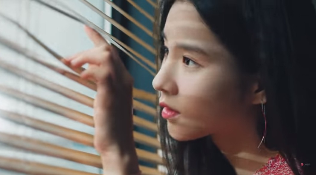 Xuất hiện 30 giây thu về gần 5 triệu view, mỹ nhân Kpop nổi lên sau một đêm vì quá đẹp trong clip quảng cáo - Ảnh 6. Xuất hiện 30 giây thu về gần 5 triệu view, mỹ nhân Kpop nổi lên sau một đêm vì quá đẹp trong clip quảng cáo - Ảnh 6.