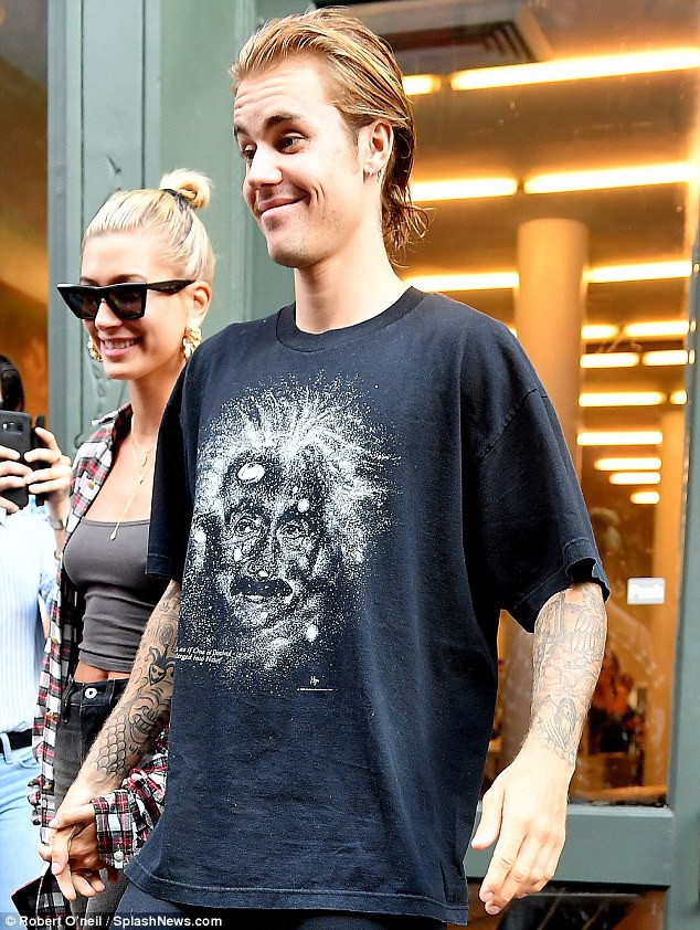 Justin Bieber đã nghe lời Hailey đi cắt tóc, phải chăng đây là lý do anh chàng ôm mặt khóc giữa phố hôm trước đó? - Ảnh 10.