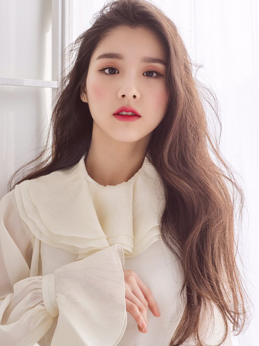 Xuất hiện 30 giây thu về gần 5 triệu view, mỹ nhân Kpop nổi lên sau một đêm vì quá đẹp trong clip quảng cáo - Ảnh 7. Xuất hiện 30 giây thu về gần 5 triệu view, mỹ nhân Kpop nổi lên sau một đêm vì quá đẹp trong clip quảng cáo - Ảnh 7.