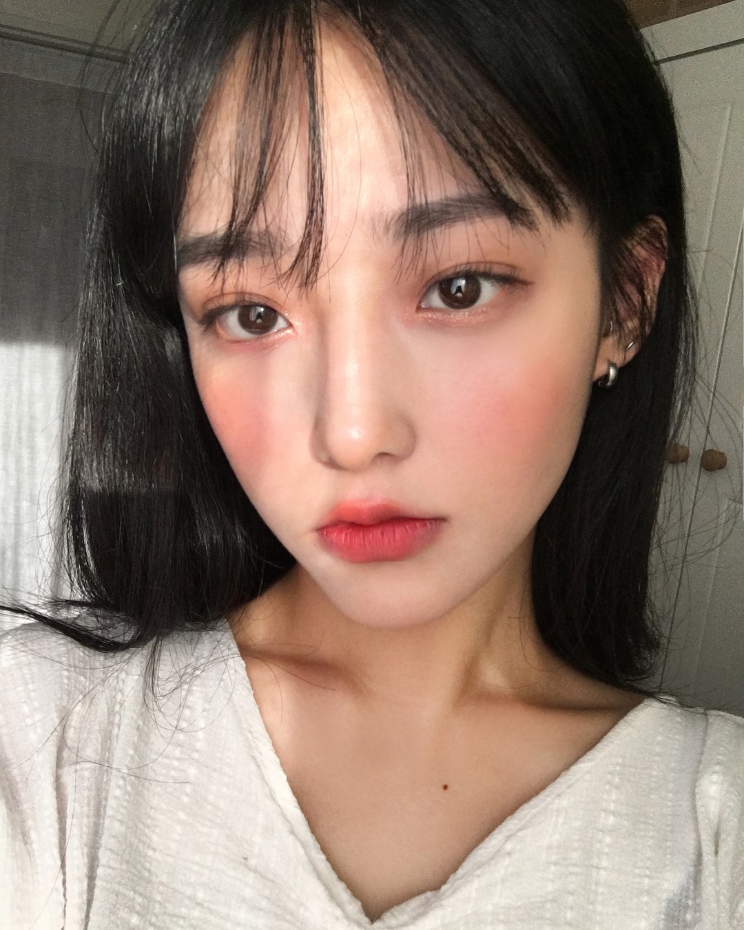 Đi chơi lễ tội gì không tút tát và đây là 11 gợi ý makeup xinh tuyệt vời từ các ulzzang dành cho bạn - Ảnh 4.