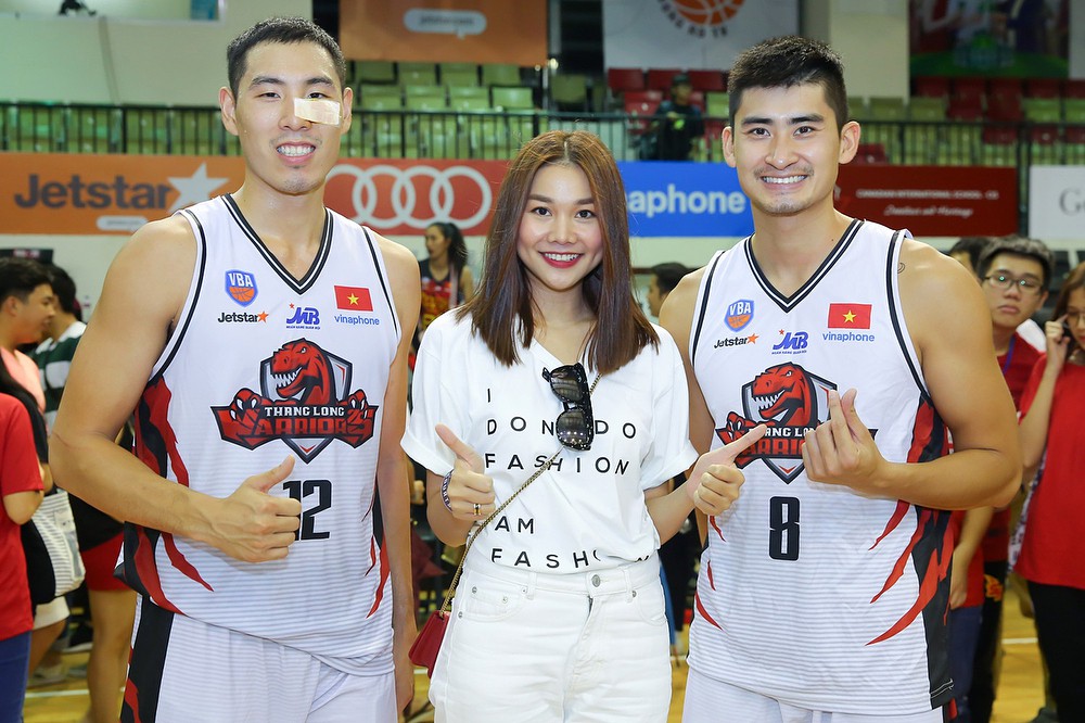 Thăng Long Warriors có dàn cầu thủ thượng hạng thế này bảo sao hot girl, sao Việt không phát cuồng - Ảnh 10.