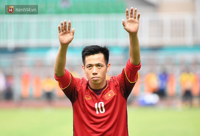 Minh Vương ôm mặt, Quang Hải lặng người sau thất bại trên chấm 11m - Ảnh 8.