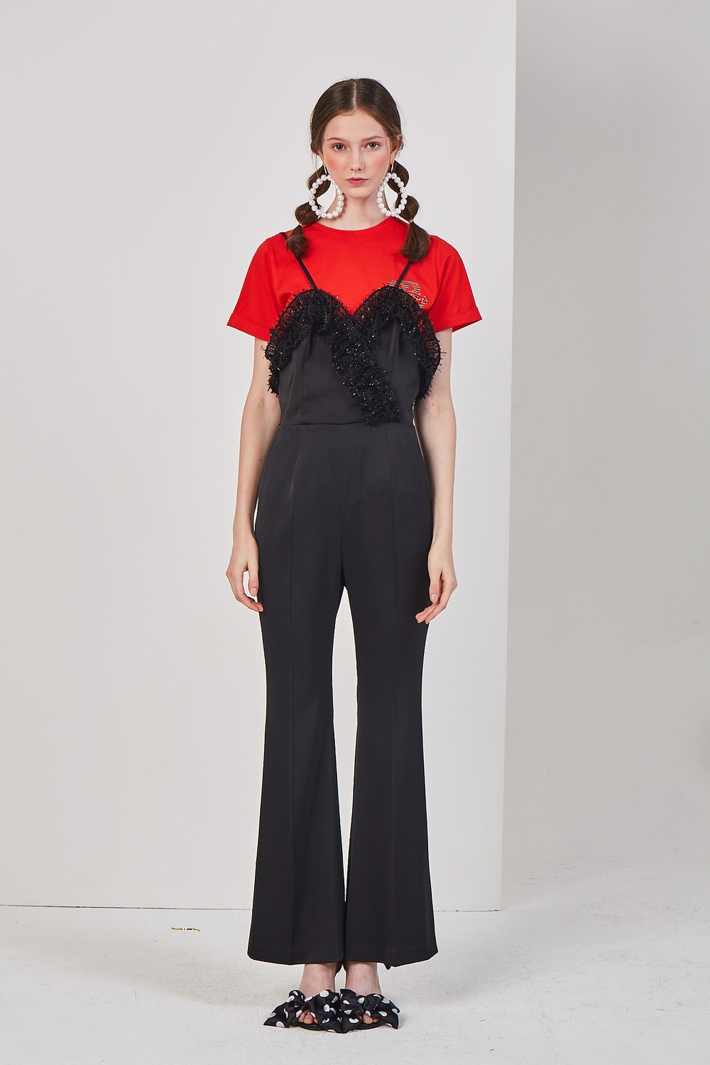 Diện jumpsuit khó mặc, ảnh đã chỉnh sửa thì đẹp lung linh nhưng ảnh trực tiếp của sao Hàn lại lộ điểm kém duyên - Ảnh 9. Diện jumpsuit khó mặc, ảnh đã chỉnh sửa thì đẹp lung linh nhưng ảnh trực tiếp của sao Hàn lại lộ điểm kém duyên - Ảnh 9.