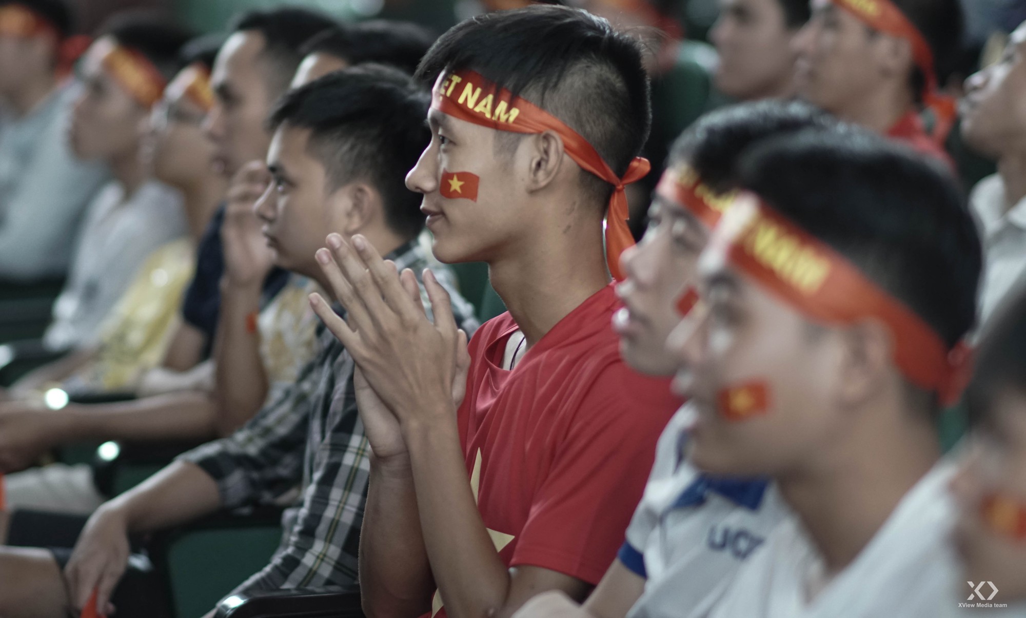 Người hâm mộ tại các trường Đại học reo hò trước bàn thắng gỡ hòa, hi vọng Olympic Việt Nam giành Huy chương Đồng - Ảnh 6.