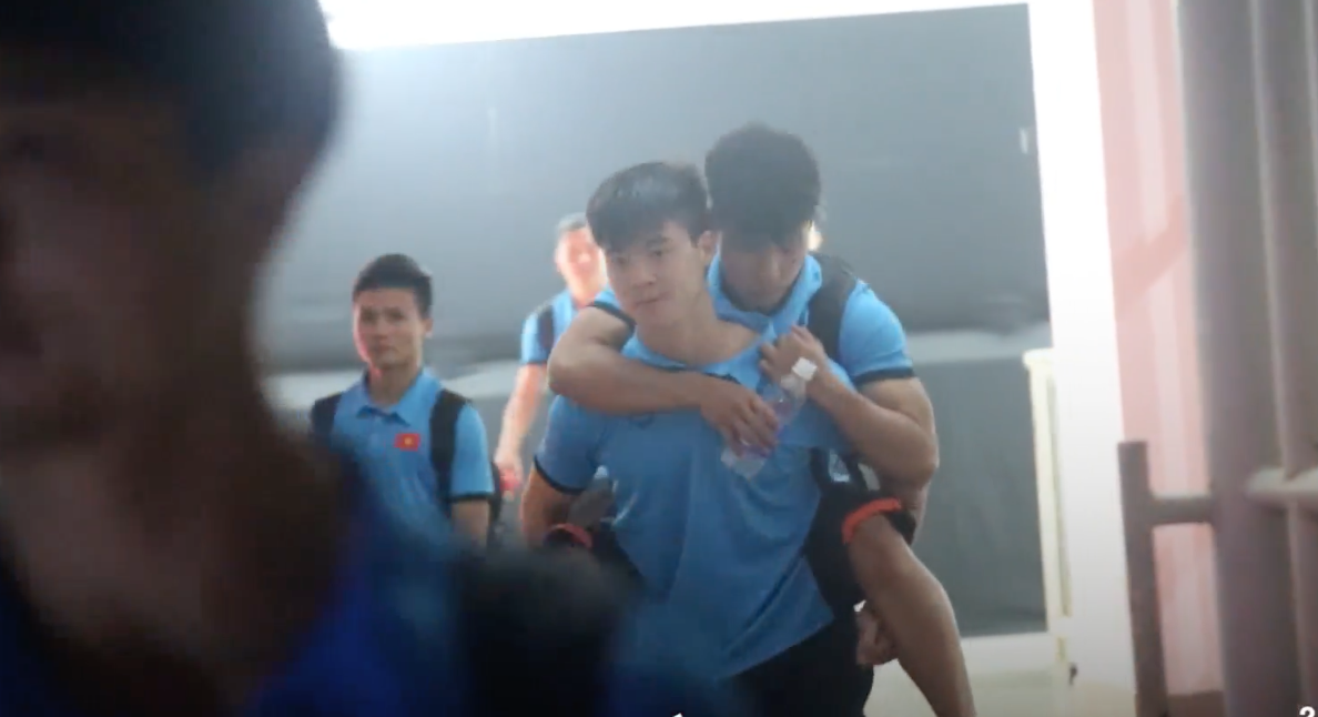  Cầu thủ Olympic Việt đồng loạt xin lỗi sau giải đấu cuối cùng ở cấp độ U23, fan xúc động hỏi: Có gì mà phải xin lỗi? - Ảnh 3.