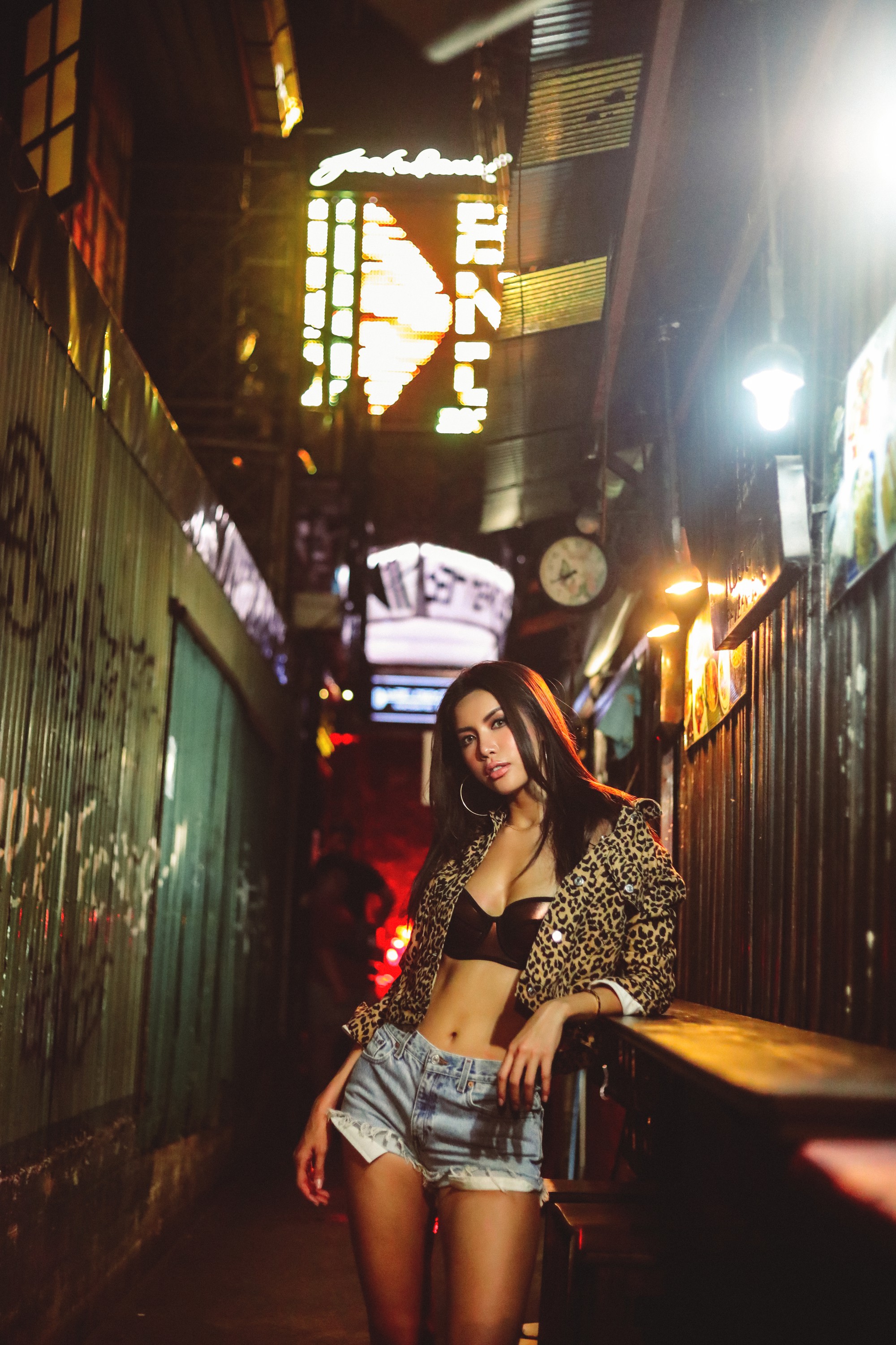 Minh Tú nói gì khi bị Asias Next Top Model lồng phụ đề tiếng Anh vào mỗi tập phát sóng? - Ảnh 8. Minh Tú nói gì khi bị Asias Next Top Model lồng phụ đề tiếng Anh vào mỗi tập phát sóng? - Ảnh 8.