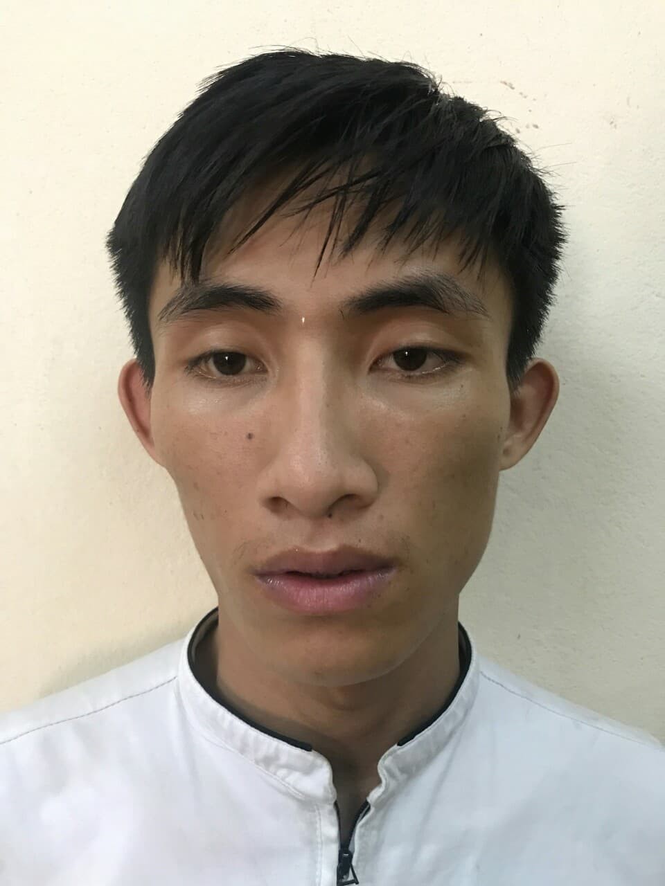 Bắt nhóm thanh niên chuyên cướp giật tài sản của du khách nước ngoài ở Đà Nẵng - Ảnh 2. Bắt nhóm thanh niên chuyên cướp giật tài sản của du khách nước ngoài ở Đà Nẵng - Ảnh 2.