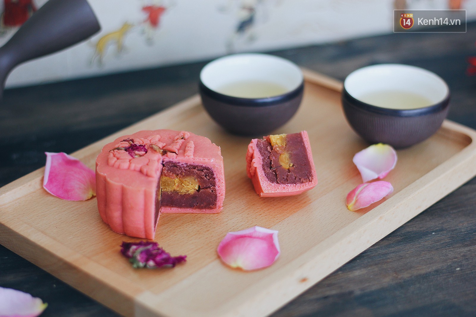 Bánh Trung thu trà sữa lại còn có cả trân châu, kem mặn... thì ăn vào sẽ như thế nào? 14 Bánh Trung thu trà sữa lại còn có cả trân châu, kem mặn... thì ăn vào sẽ như thế nào? - Ảnh 10.
