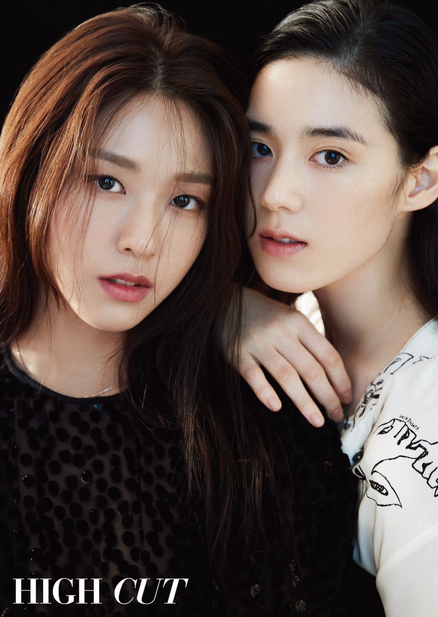 Khác biệt giữa chân dài Kpop và nữ phụ: Người được Jo In Sung, Nam Joo Hyuk chăm như bà hoàng, kẻ bị ngó lơ - Ảnh 11.
