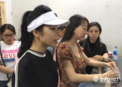 Vụ Gi&aacute;m đốc xin đi t&ugrave;: Kh&aacute;ch h&agrave;ng thu&ecirc; người mẫu đến đ&ograve;i nợ GNN Express - Ảnh 2.