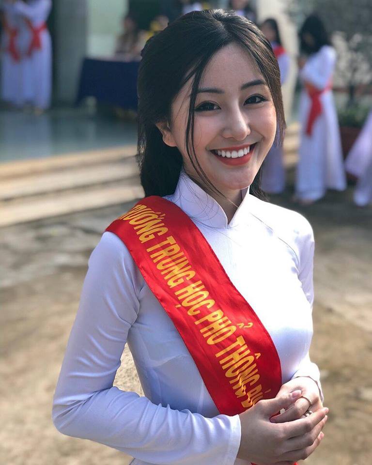 Netizen Hàn khó tính là thế mà vẫn phải khen không ngớt lời những nhan sắc Việt này - Ảnh 19. Netizen Hàn khó tính là thế mà vẫn phải khen không ngớt lời những nhan sắc Việt này - Ảnh 19.