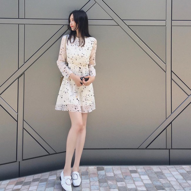Muốn diện đồ đơn giản mà không bị nhàm chán, các nàng hãy ngắm qua street style Châu Á tuần này xem sao - Ảnh 12. Muốn diện đồ đơn giản mà không bị nhàm chán, các nàng hãy ngắm qua street style Châu Á tuần này xem sao - Ảnh 12.