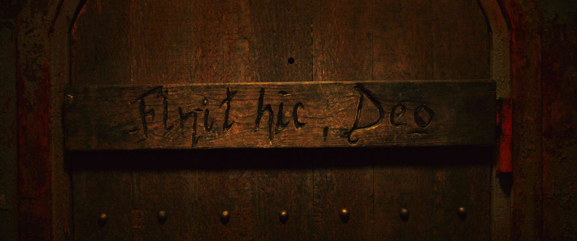 Valak Phiêu Lưu Ký và mối thù truyền kiếp với hai chị em trừ ma diệt quỷ - Ảnh 3.