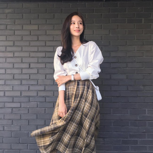 Muốn diện đồ đơn giản mà không bị nhàm chán, các nàng hãy ngắm qua street style Châu Á tuần này xem sao - Ảnh 10. Muốn diện đồ đơn giản mà không bị nhàm chán, các nàng hãy ngắm qua street style Châu Á tuần này xem sao - Ảnh 10.