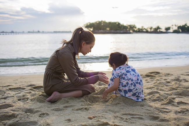 Hiếm hoi lắm mới đăng ảnh con gái, vợ Châu Kiệt Luân chẳng  thể ngờ dân tình lại chỉ quan tâm đến điều này - Ảnh 1.