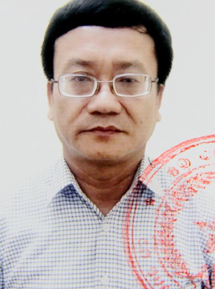 Vụ sai phạm điểm thi: Khởi tố, bắt tạm giam Trưởng phòng Khảo thí Sở Giáo dục Hòa Bình - Ảnh 1. Vụ sai phạm điểm thi: Khởi tố, bắt tạm giam Trưởng phòng Khảo thí Sở Giáo dục Hòa Bình - Ảnh 1.