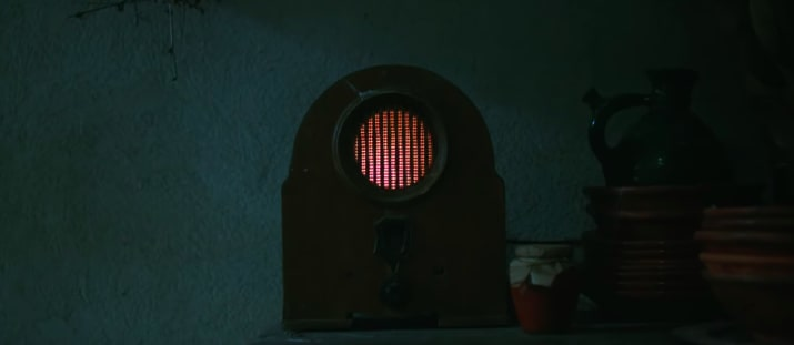 17 bài học cuộc sống hữu ích khi xem phim kinh dị The Nun - Ảnh 2.