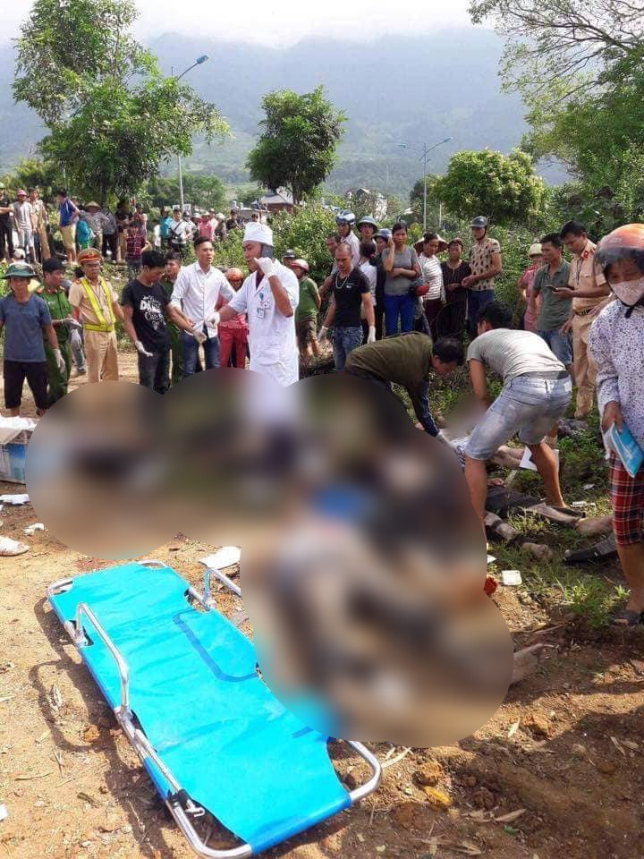 Vụ tai nạn thảm khốc 13 người chết ở Lai Châu: Có những cơ thể đã không còn nguyên vẹn, nhìn thương tâm và đau xót lắm - Ảnh 6. Vụ tai nạn thảm khốc 13 người chết ở Lai Châu: Có những cơ thể đã không còn nguyên vẹn, nhìn thương tâm và đau xót lắm - Ảnh 6.