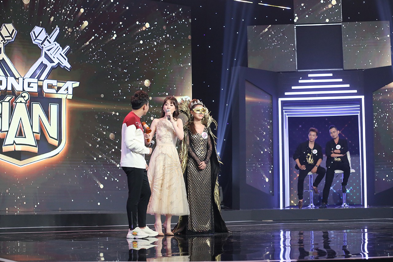 Hari Won cầm búa đe dọa vì Trấn Thành dám khen cô gái khác đẹp - Ảnh 3. Hari Won cầm búa đe dọa vì Trấn Thành dám khen cô gái khác đẹp - Ảnh 3.