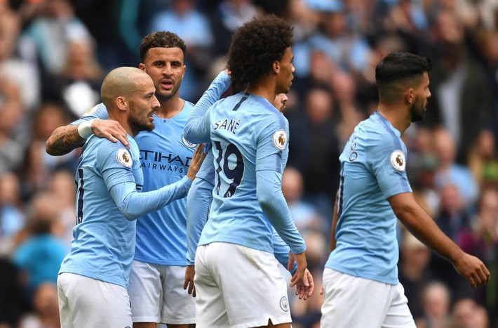 Thắp sáng sân Etihad bằng chiến thắng đậm đà, Man City sải bước dài đuổi theo Liverpool - Ảnh 2. Thắp sáng sân Etihad bằng chiến thắng đậm đà, Man City sải bước dài đuổi theo Liverpool - Ảnh 2.