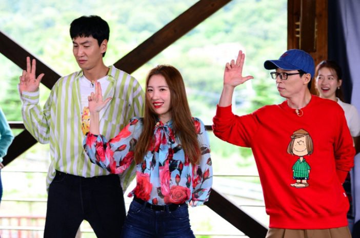 Chạy lịch trình liên tục đến mức nhập viện, Sunmi vẫn rạng rỡ, vui vẻ khi đi show thực tế - Ảnh 8. Chạy lịch trình liên tục đến mức nhập viện, Sunmi vẫn rạng rỡ, vui vẻ khi đi show thực tế - Ảnh 8.