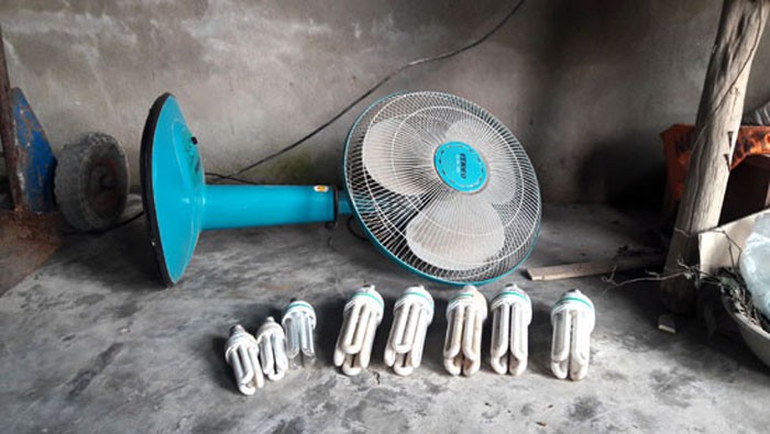 Nghệ An: Người dân hoang mang khi hàng trăm thiết bị điện tử bất ngờ phát nổ - Ảnh 2. Nghệ An: Người dân hoang mang khi hàng trăm thiết bị điện tử bất ngờ phát nổ - Ảnh 2.