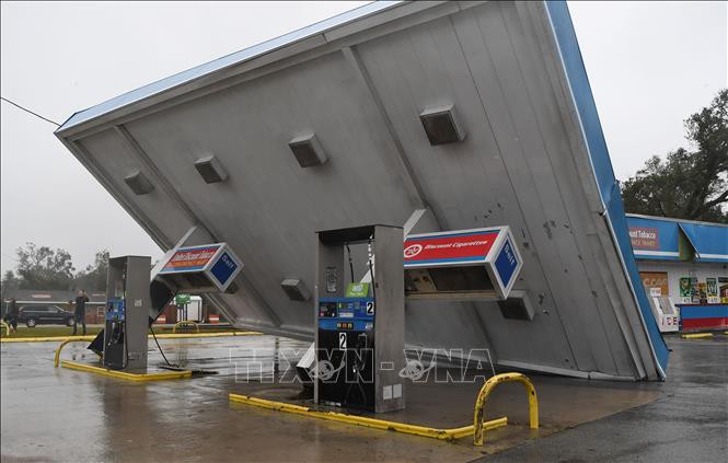 Bão Florence gây thiệt hại nặng nề tại các bang Đông Nam nước Mỹ - Ảnh 1. Bão Florence gây thiệt hại nặng nề tại các bang Đông Nam nước Mỹ - Ảnh 1.