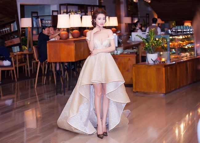 Lu&ocirc;n xinh đẹp mọi l&uacute;c mọi nơi nhưng cũng c&oacute; tới 6 lần mặc k&eacute;m duy&ecirc;n m&agrave; chắc hẳn Nh&atilde; Phương kh&ocirc;ng muốn nh&igrave;n lại - Ảnh 3.