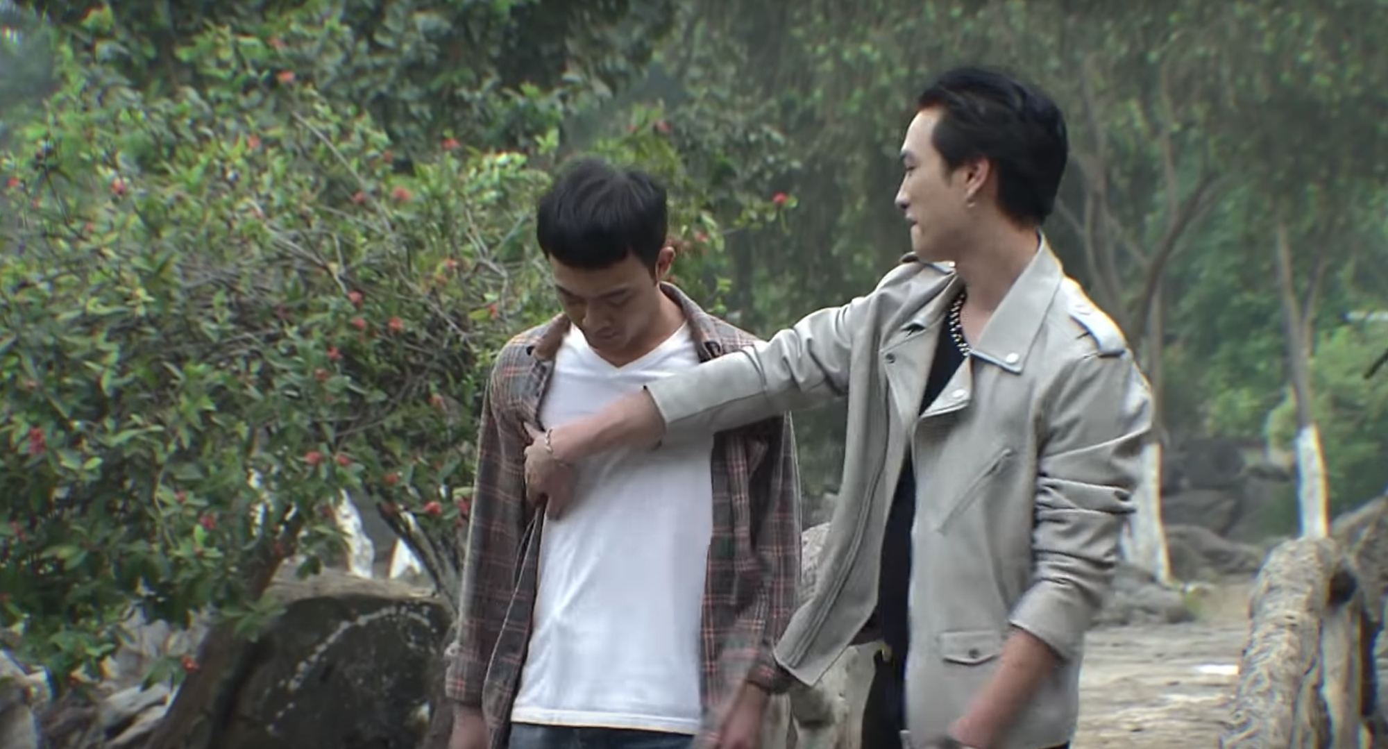 Đâu chỉ tình tay ba bách hợp trá hình, Quỳnh Búp Bê còn có đôi đam mỹ ngược tâm Phong - Cảnh? - Ảnh 1. Đâu chỉ tình tay ba bách hợp trá hình, Quỳnh Búp Bê còn có đôi đam mỹ ngược tâm Phong - Cảnh? - Ảnh 1.