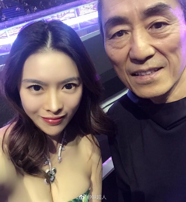 Sau scandal quỵt tiền, Dương Mịch đối mặt với tin đồn bí mật ly hôn Lưu Khải Uy từ 2 năm trước? - Ảnh 7. Sau scandal quỵt tiền, Dương Mịch đối mặt với tin đồn bí mật ly hôn Lưu Khải Uy từ 2 năm trước? - Ảnh 7.