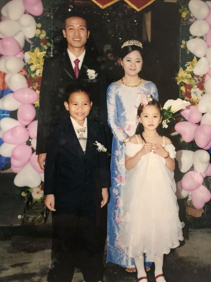 Trần Tiểu Vy: Hình ảnh tân hoa hậu Việt Nam thời nhỏ được hé lộ - Ảnh 1. Trần Tiểu Vy: Hình ảnh tân hoa hậu Việt Nam thời nhỏ được hé lộ - Ảnh 1.
